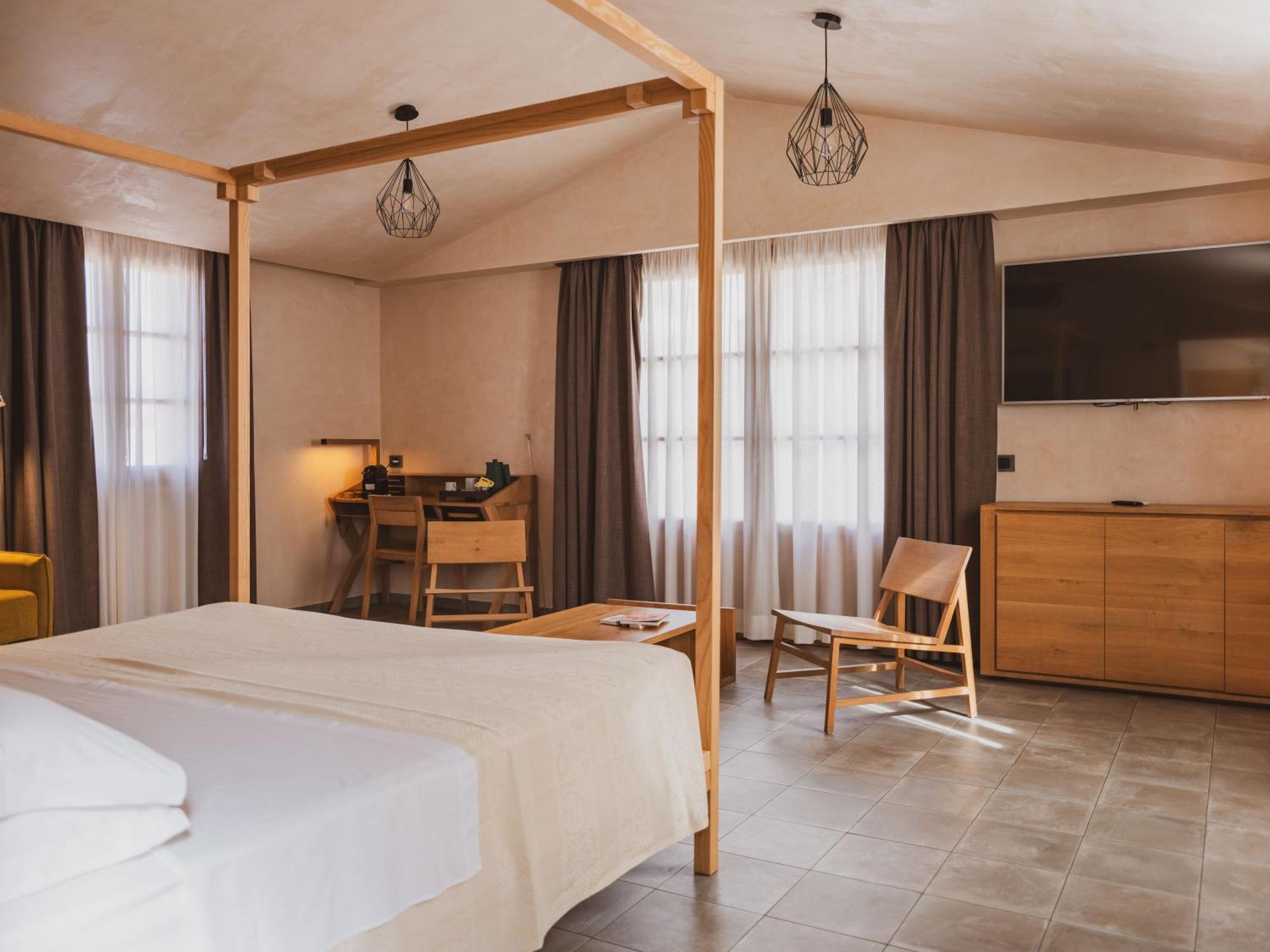 Tramas Hotel & Spa Ольбия Экстерьер фото